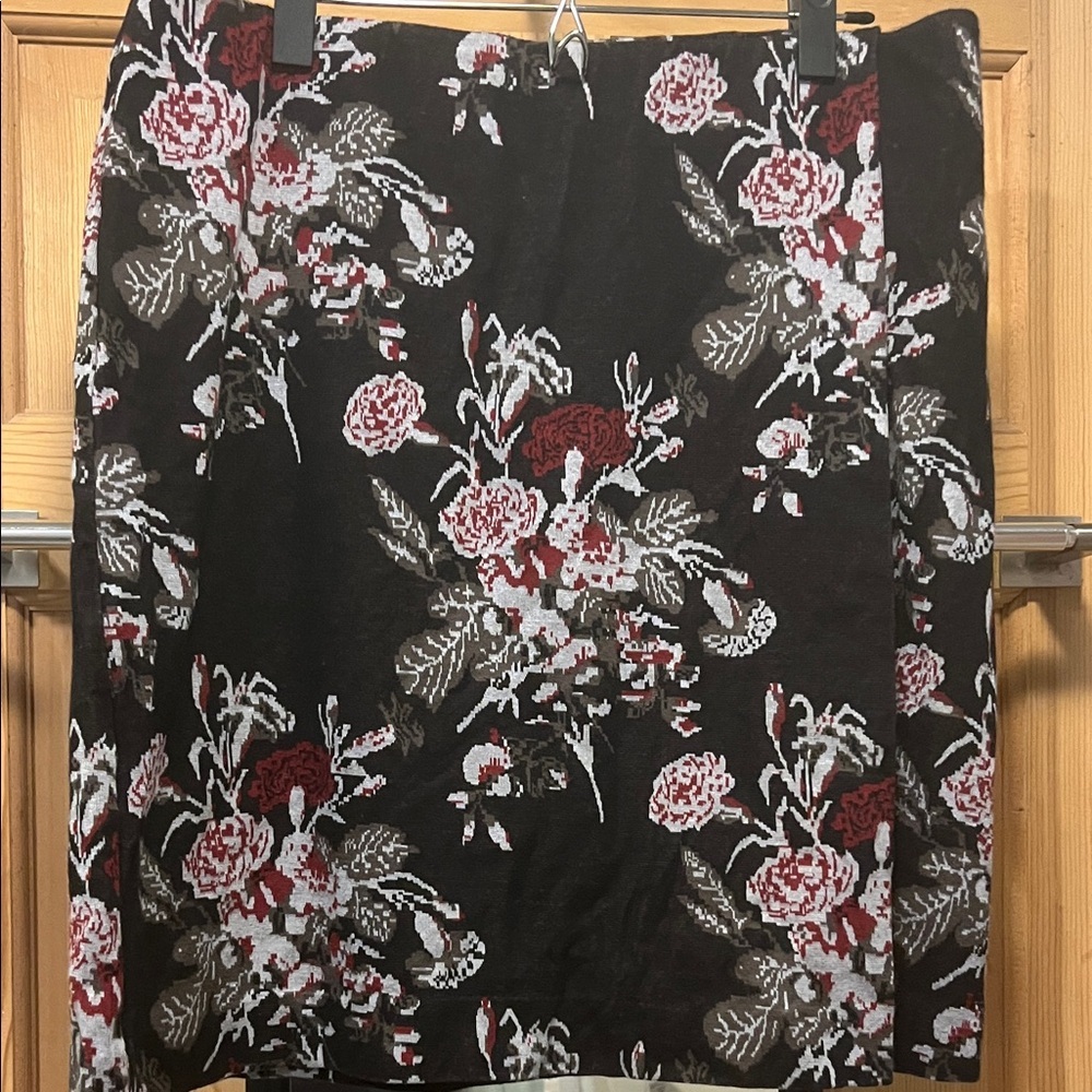 J. Jill Black and Red Floral WrapCotton  Pencil Skirt Sz L